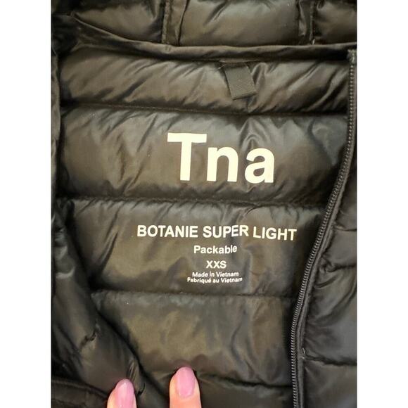 TNA Botanie Super LIght  Packable Puffer Coat Womens XXS Black Water repellent - Picture 3 of 6